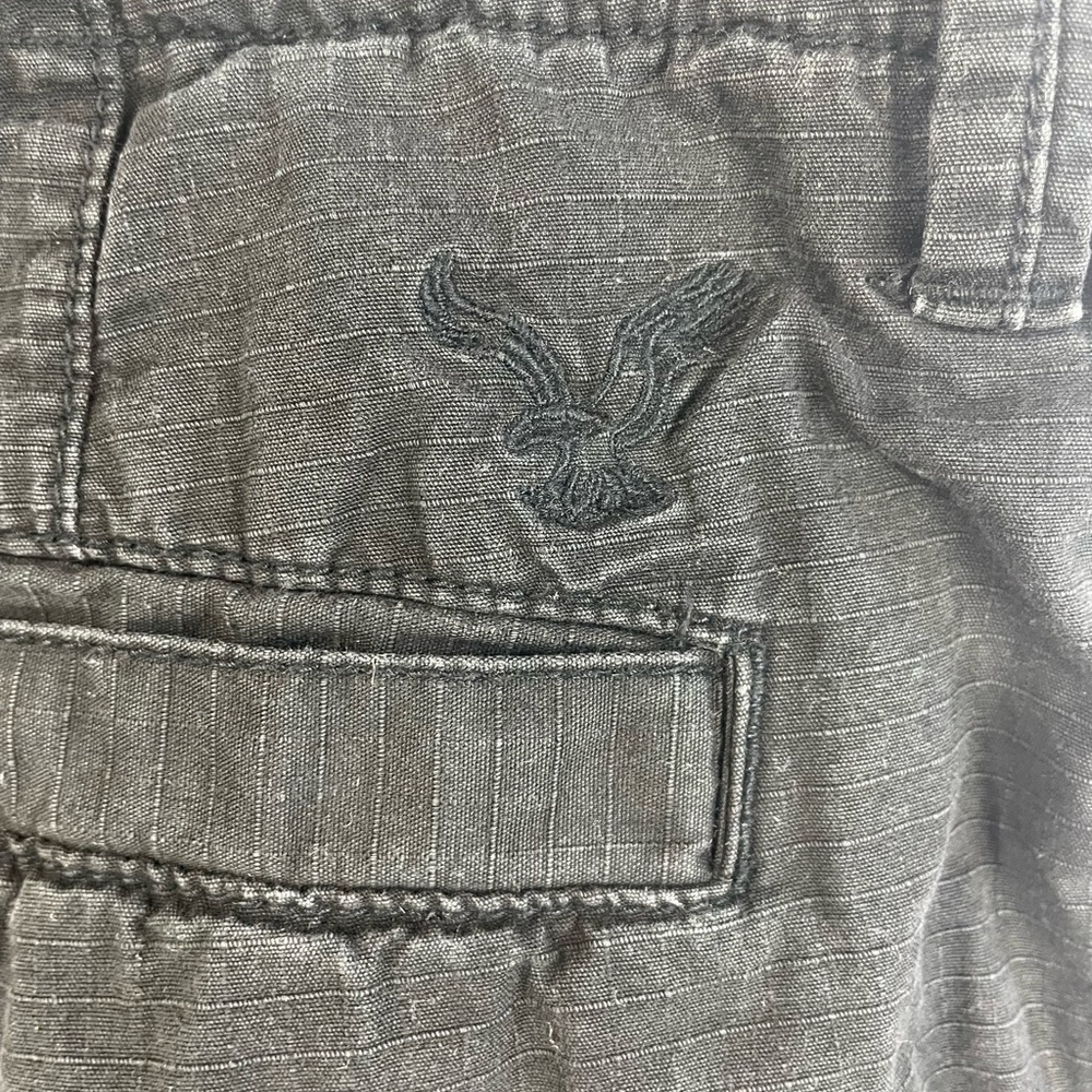 American Eagle Outfitters Black Longboard Cargo Shorts Size 33 Men’s - Picture 4 of 13